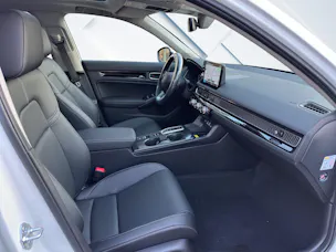 Honda Civic 2.0 i-MMD Advance, Leasing Aktion 1.9 %, Bis zu 8 Jahre oder 160'000 km Garantie