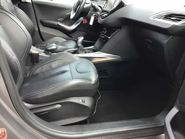 Peugeot 2008 1.6 VTi Allure