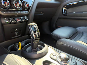 https://vehicle.imgix.net/4357038/46076a88-03d6-4cd5-94b0-287b359f28d4.jpg