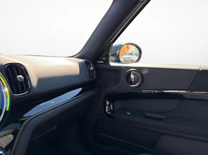 Fahrzeugbild MINI Countryman F60 2.0i Cooper S SAG ALL4