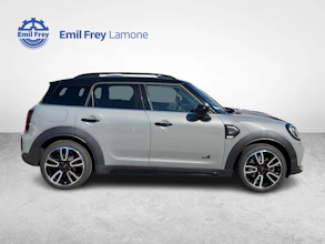 https://vehicle.imgix.net/4357038/6d843c25-2c32-4640-85fb-9a888747e72a.jpg