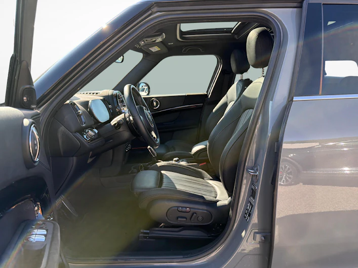 Fahrzeugbild MINI COUNTRYMAN