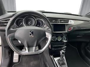 DS Automobiles 3 1.2 PureTech Sport Chic