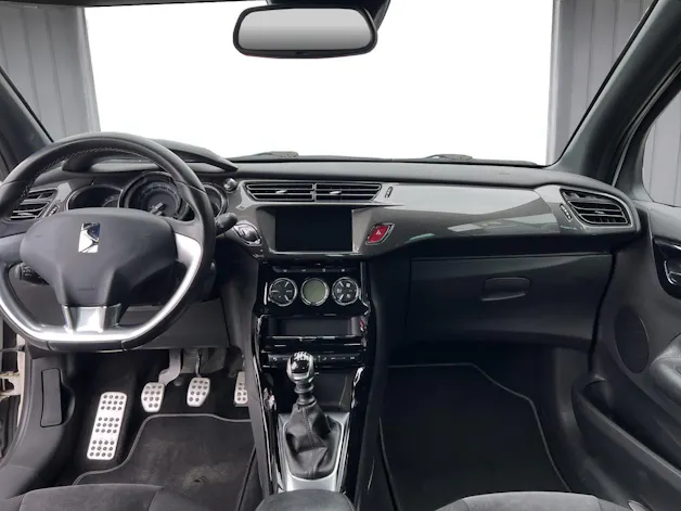 DS Automobiles 3 1.2 PureTech Sport Chic