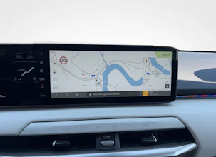 https://vehicle.imgix.net/4357067/74e08371-15fe-4709-a041-a494ca1d0bb3.jpg