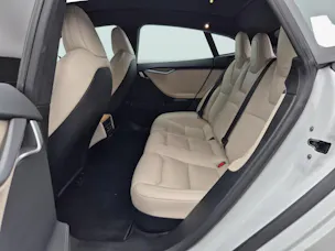 Tesla Model S Performance mit 814PS