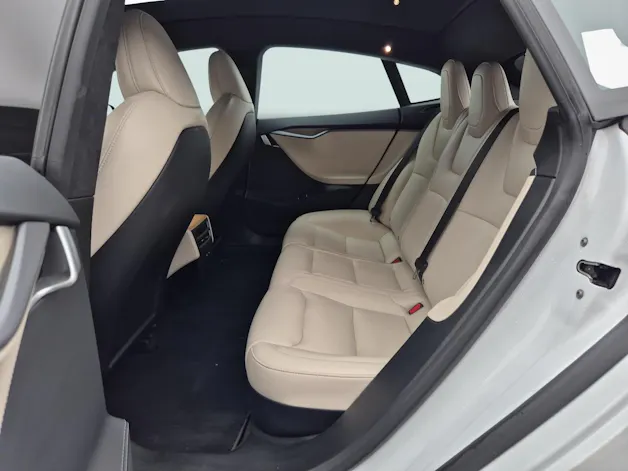 Tesla Model S Performance mit 814PS