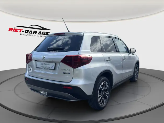 Suzuki Vitara 1.5B Compact Top Hybrid 4x4