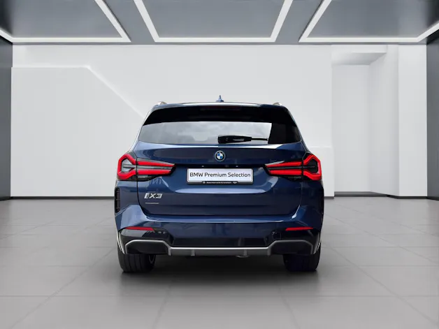 BMW iX3 IMPRESSIVE