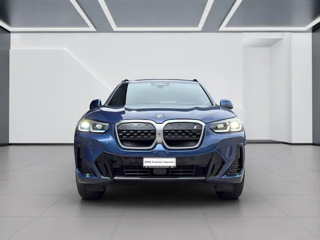 BMW iX3 IMPRESSIVE