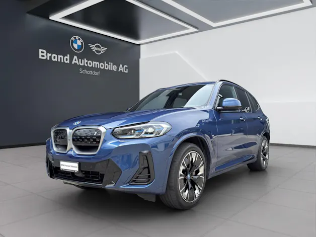 BMW iX3 IMPRESSIVE