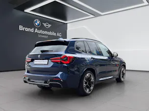 BMW iX3 IMPRESSIVE