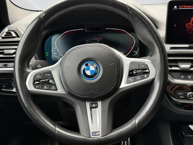 BMW iX3 IMPRESSIVE