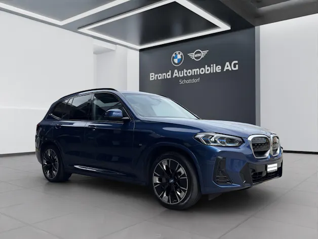 BMW iX3 IMPRESSIVE