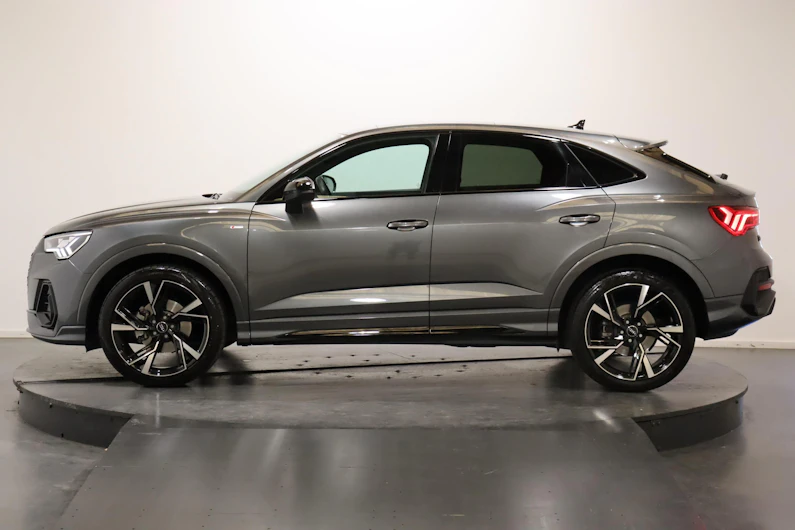 Fahrzeugbild AUDI Q3