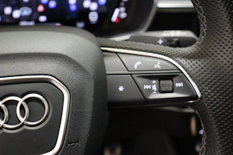 https://vehicle.imgix.net/4357240/83882a0f-5e89-4ef2-9b1f-4d18b0d3754d.JPG