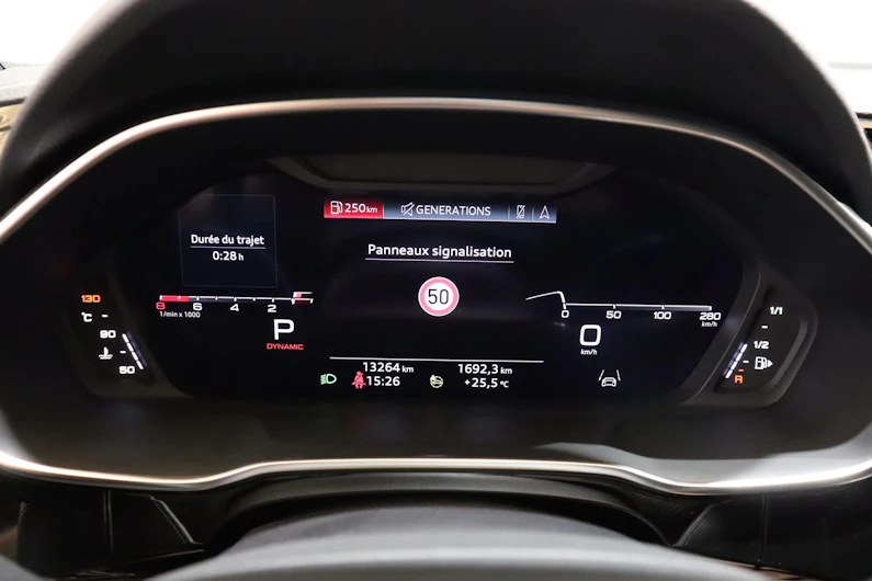 Fahrzeugbild AUDI Q3