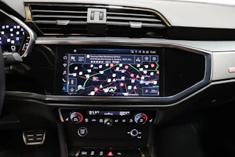 https://vehicle.imgix.net/4357240/dfbbba0b-77f0-4e51-a214-98611de82daf.JPG