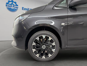 https://vehicle.imgix.net/4357241/bc794332-be0e-43fe-8c13-6edf0c7571c2.jpg
