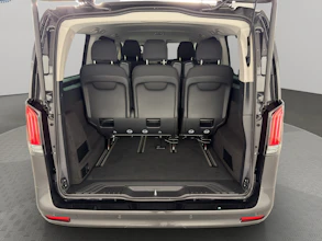 https://vehicle.imgix.net/4357241/fdad552a-6a7e-4ee3-ab8c-3cdf14080d97.jpg