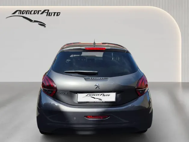 Peugeot 208 1.2 PureTech Style EAT6