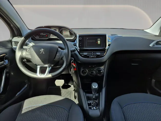 Peugeot 208 1.2 PureTech Style EAT6