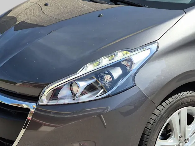 Peugeot 208 1.2 PureTech Style EAT6