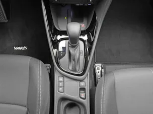 Toyota Yaris 1.5 VVT-i HSD Trend