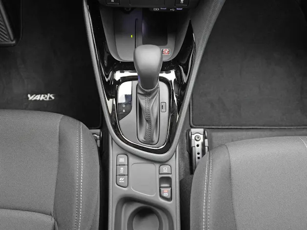 Toyota Yaris 1.5 VVT-i HSD Trend