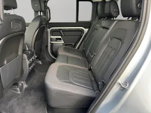 Land Rover Defender 110 2.0 SD4 240 First Edition