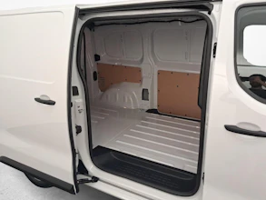 https://vehicle.imgix.net/4357346/77811b0b-7971-4404-a2a5-9e85e71a2e16.jpg