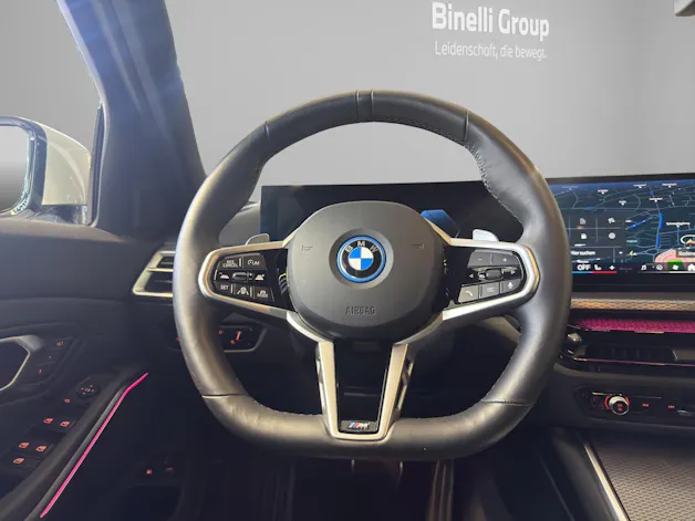 BMW 330e xDrive Touring M-SportPaket