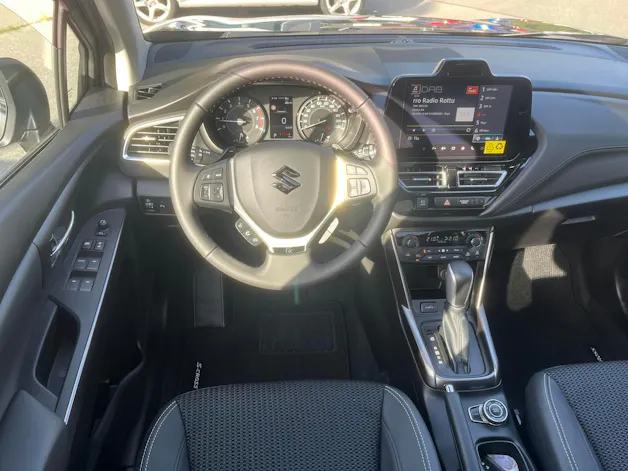 Suzuki S-Cross 1.4 T Sakura Top Hybrid 4x4