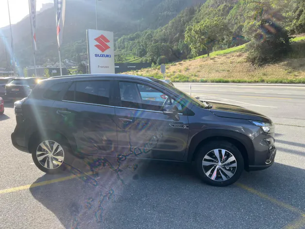 Suzuki S-Cross 1.4 T Sakura Top Hybrid 4x4