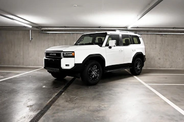 Fahrzeugbild TOYOTA Land Cruiser 2.8 D 48V Comfort Fahrzeugbild TOYOTA Land Cruiser 2.8 D 48V Comfort