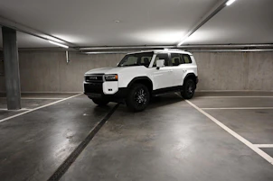 image du véhicule TOYOTA Land Cruiser 2.8 D 48V Comfort