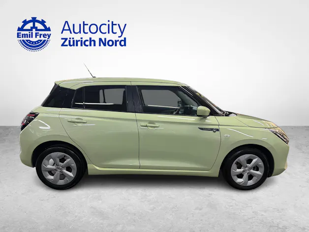 Suzuki Swift 1.2 Sakura Hybrid