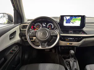 Suzuki Swift 1.2 Sakura Hybrid