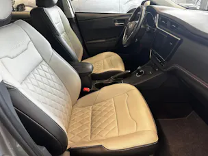 Toyota Auris Touring Sports 1.8 HSD Terra