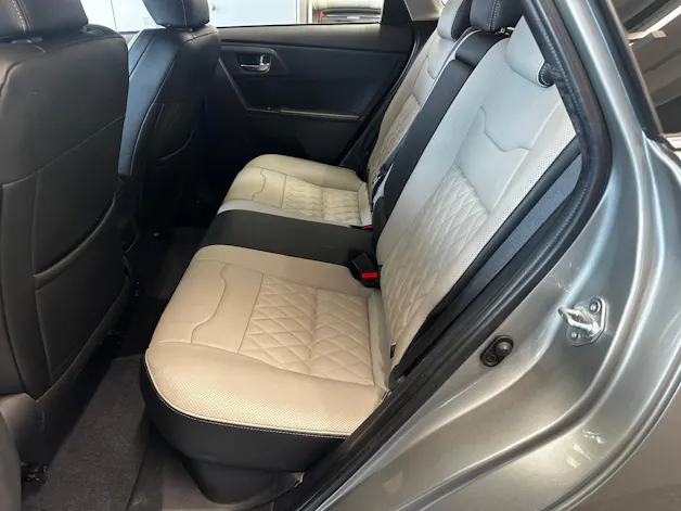 Toyota Auris Touring Sports 1.8 HSD Terra