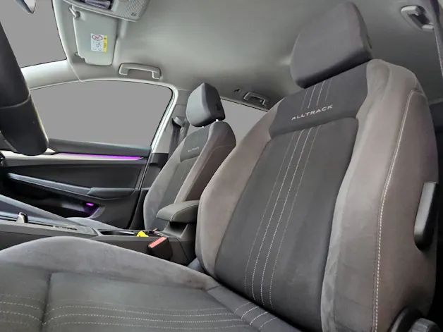 VW Golf VIII Variant 2.0 TDI Alltrack DSG 4motion