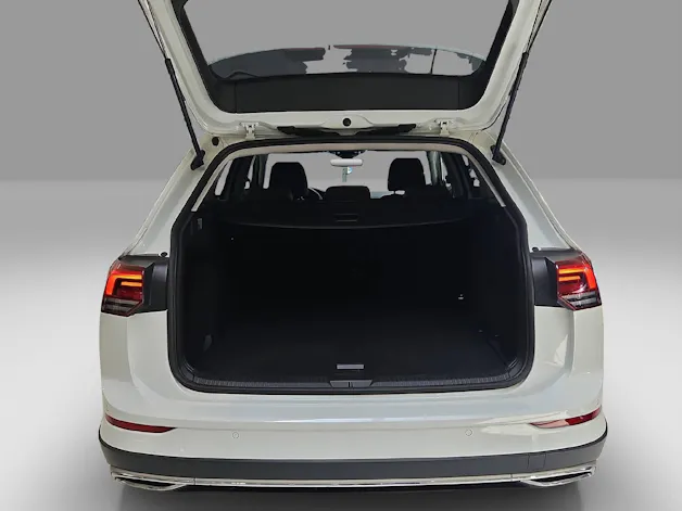 VW Golf VIII Variant 2.0 TDI Alltrack DSG 4motion
