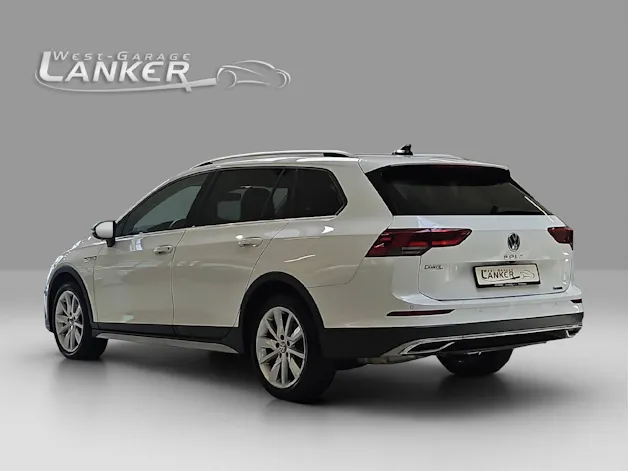 VW Golf VIII Variant 2.0 TDI Alltrack DSG 4motion