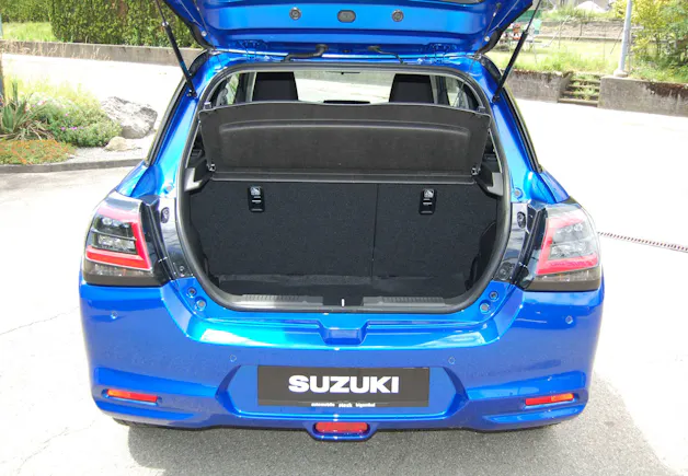 Suzuki Swift 1.2 Sakura Hybrid