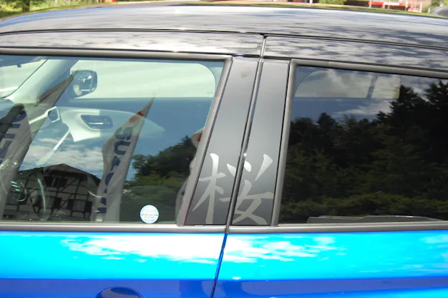 Suzuki Swift 1.2 Sakura Hybrid