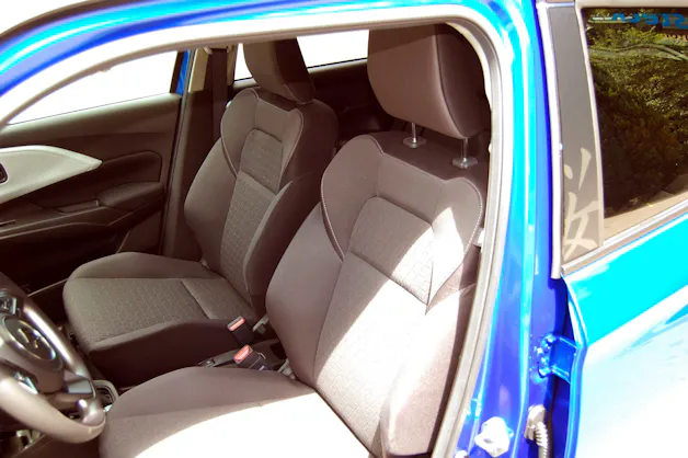 Suzuki Swift 1.2 Sakura Hybrid