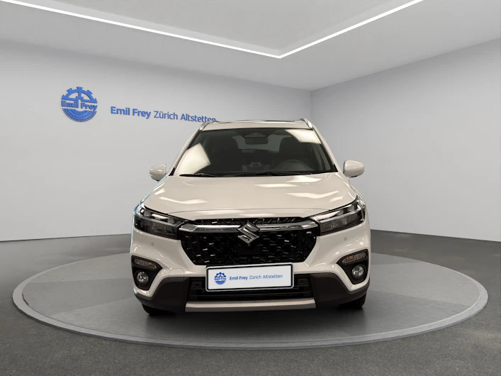 Fahrzeugbild SUZUKI S-CROSS