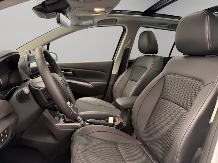 Fahrzeugbild SUZUKI S-CROSS