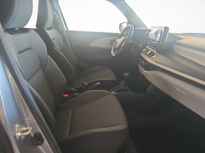 immagine del veicolo SUZUKI SWIFT