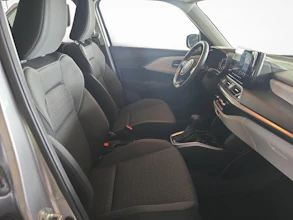 https://vehicle.imgix.net/4357522/b1d2812b-c470-42c7-b595-a63f41ae89b4.jpg